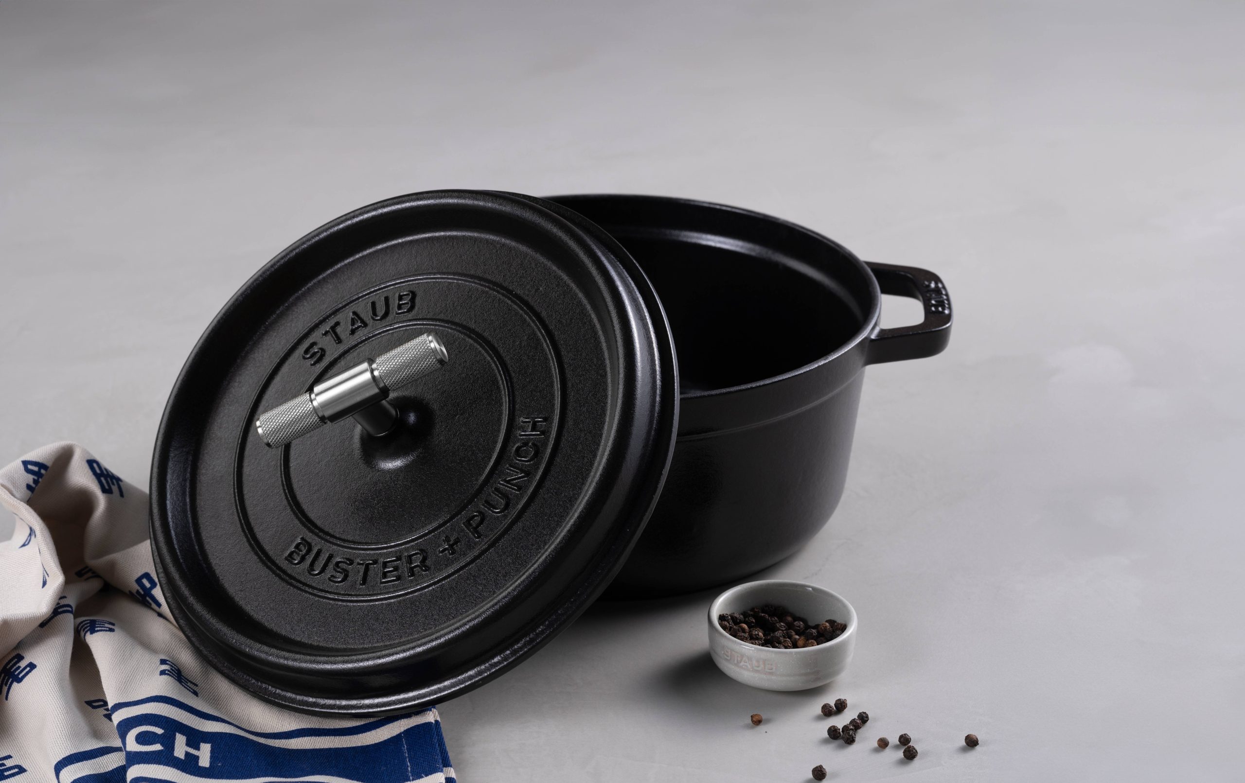 COCOTTE / 9.45 INCHES / CROSS / STAUB / BLACK / STEEL - Image 5