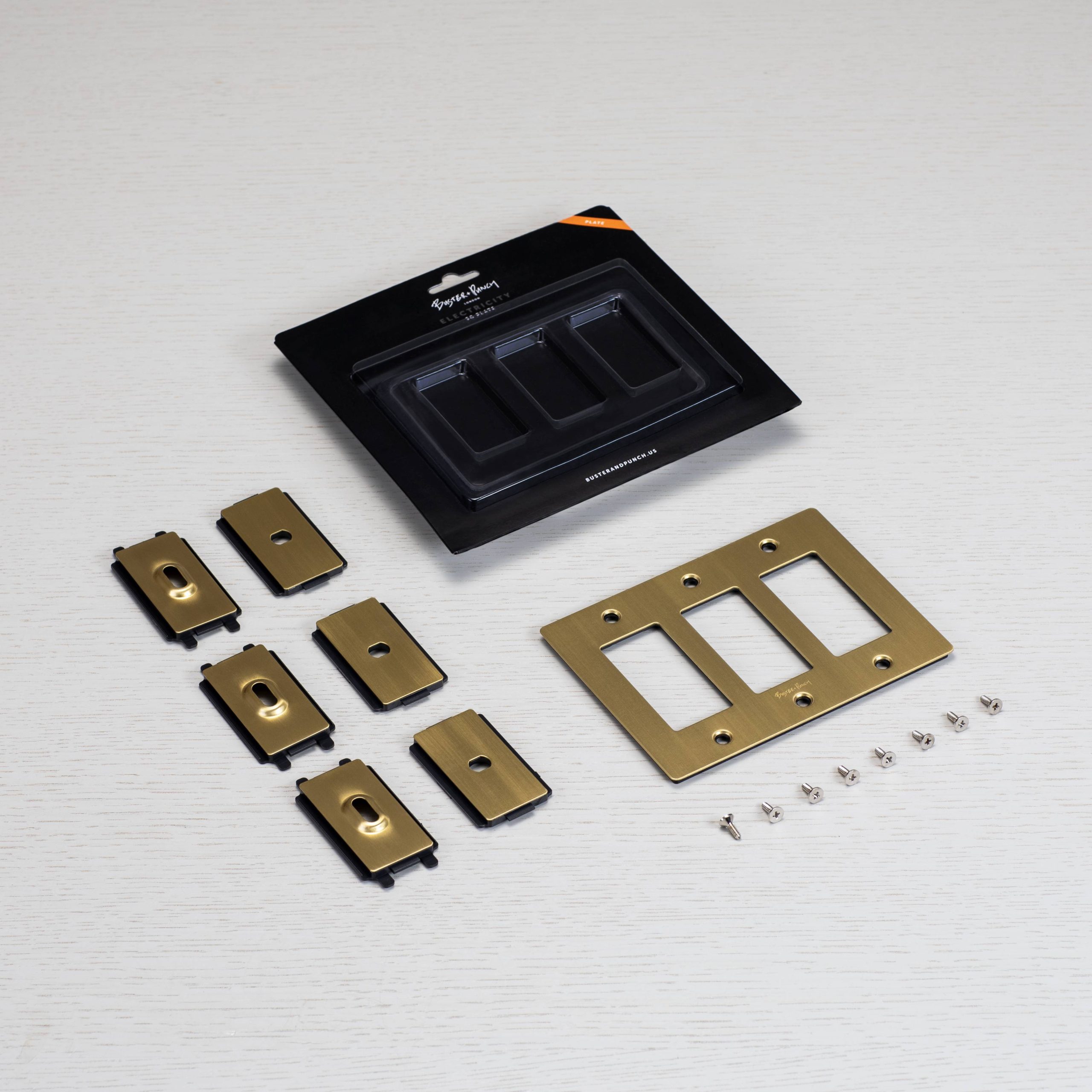 3G PLATE / WITH LOGO / BLACK - Image 2