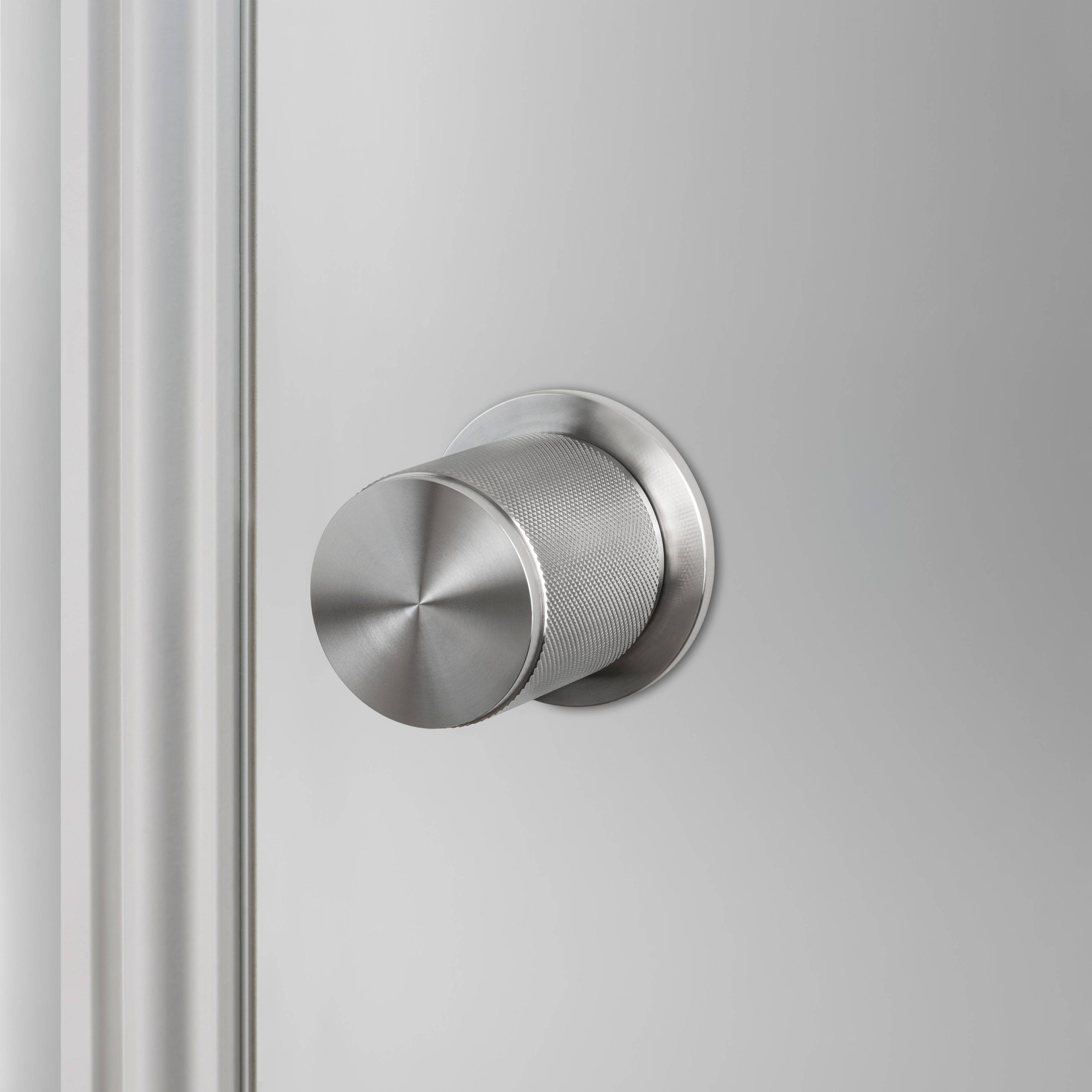 DOOR KNOB SET / PASSAGE / CROSS / STEEL