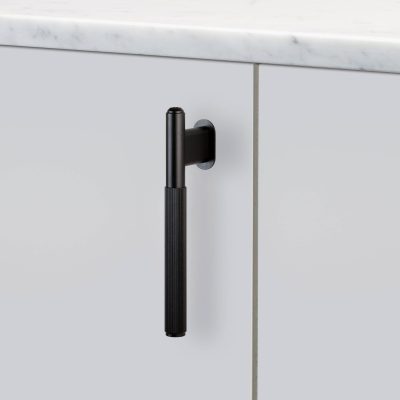 L-BAR / LINEAR / BLACK
