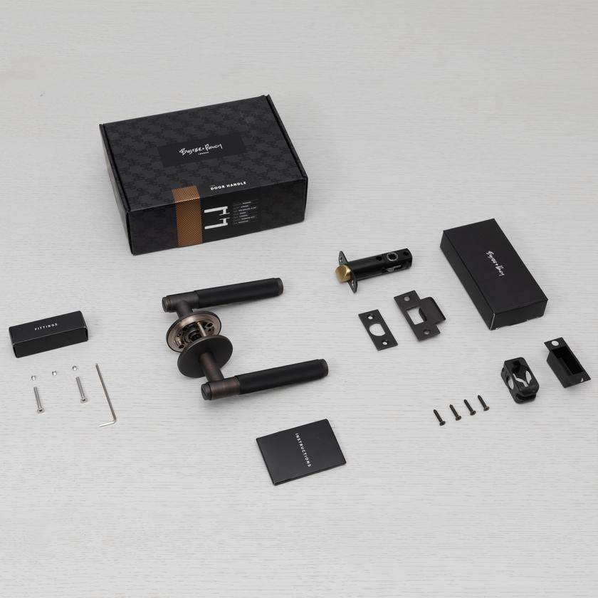 DOOR HANDLE SET / PRIVACY / CROSS / SMOKED BRONZE - Image 3